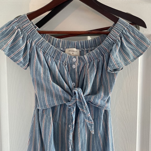 Everly size S off the shoulder dress - Picture 3 of 6